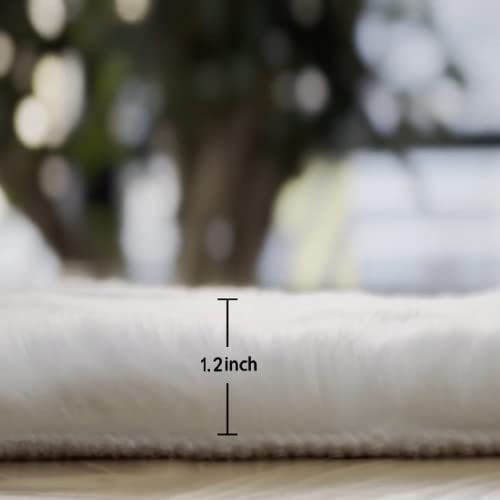 White Round Shag Rugs 6ft Faux Rabbit Washable Fur Area Rugs for Living Room Circle Fluffy Rugs for Bedroom Boho Rug Home Room Décor (6' (Round) / White)