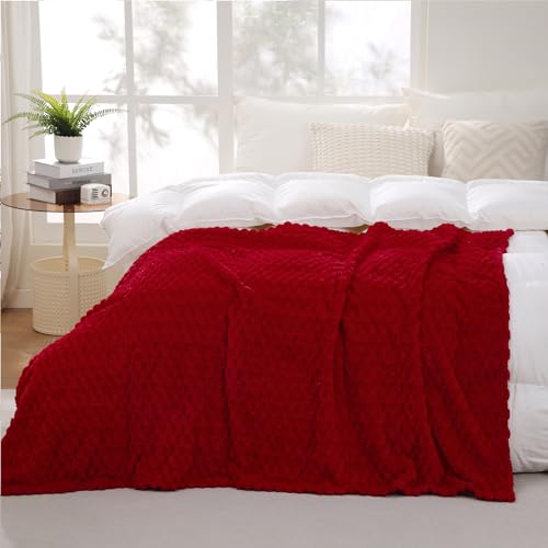 Red Throw Blanket 50"×70" inches Gifts for Mom Fuzzy 3D Jacquard Decorative (Red / 50"×70”)