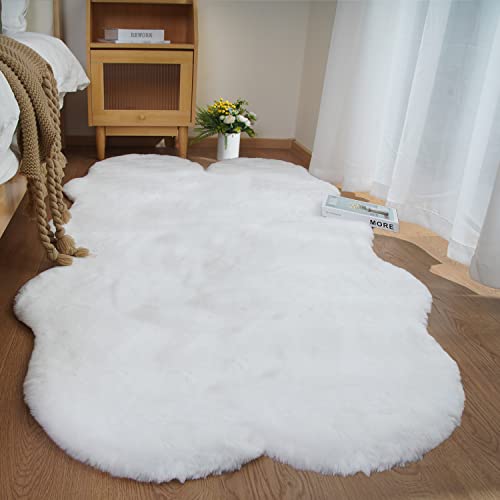 Soft Faux Sheepskin Fur Rug 4x6 White Fluffy Bedside Rug Plush Shag Nursery Rugs Carpet Area Rug for Living Room Bedroom Playing Room Decor (White / 4*6 Sheepskin)