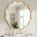 Wavy Round Mirror (Gold / 24"L x 24"W)