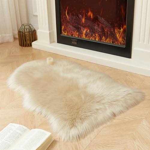 Faux Fur Rug Beige Small Area Rug (2' x 3' (Sheepskin) / Beige)