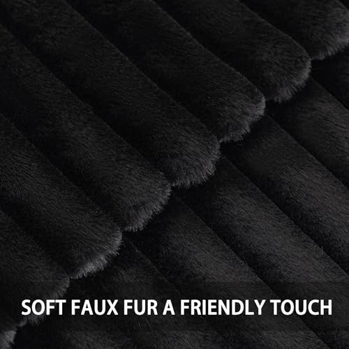 Pack of 2 Faux Fur Christmas Throw Pillow Covers 20x20 Inch (Black / 20" x 20" (Pack of 2))