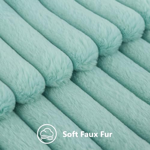 Fall Faux Fur Throw Pillow Covers 24x24 Set of 2 Aqua (Aqua / 24" x 24" (Pack of 2))