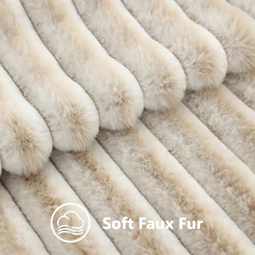 Fall Faux Fur Throw Pillow Covers 22x22 Set of 2 Beige White (Beige White / 22" x 22" (Pack of 2))