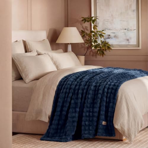 Cloud Bubble King Throw Blanket for Bed (Navy Blue / King (108" X 90"))