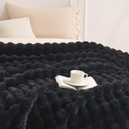 Soft Bubble Faux Fur Throw Blanket (Black / 50“x60”)