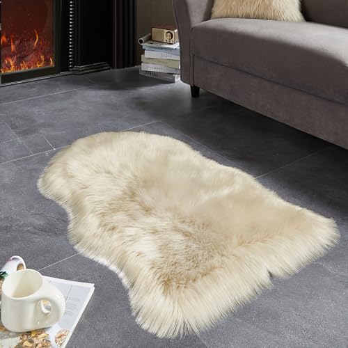 Faux Fur Rug Beige Small Area Rug (2' x 3' (Sheepskin) / Beige)
