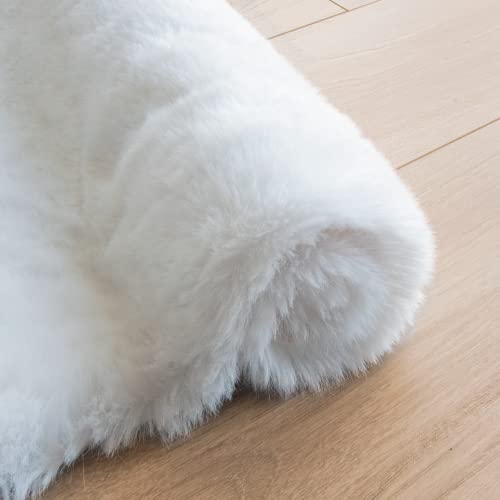 White Fluffy Round Rug 5ft for Bedroom Circle Faux Rabbit Washable Fur Area Rugs for Living Room Nursery Rug (5' (Round) / White)