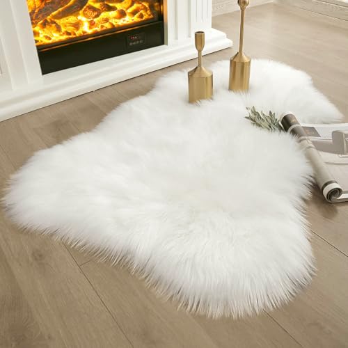 Ashler Faux Fur Rug (2" x 3" (Oval) / C-white)
