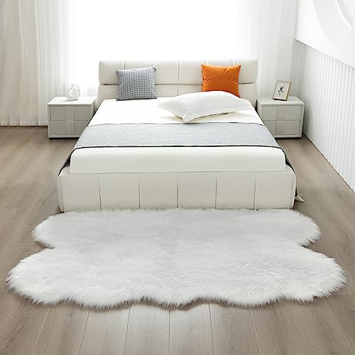 Faux Fur Rug White Fluffy Sheepskin Area Rug (White / 4' x 6' (Sheepskin))