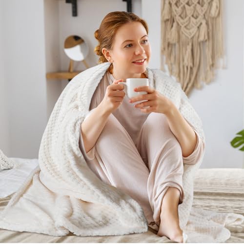 4 Pcs Fleece Throw Blanket (Gradient Green)