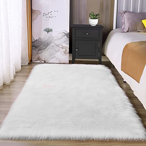 Off White 3x4 Area Rug Faux Sheepskin Fur Rug Washable Furry Rugs for Bedroom Fluffy Rugs for Living Room Dorm Cushion Luxury Home Decor Rectangle (3' x 4' (Rectangular) / White)