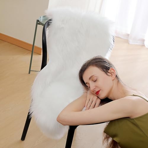 Faux Fur Rug Sheepskin Shag Fluffy Fuzzy White 2x3 ft Small Rugs for Bedroom Bedside Bed Floor Living Room Plush High (2' x 3' (Sheepskin) / White)