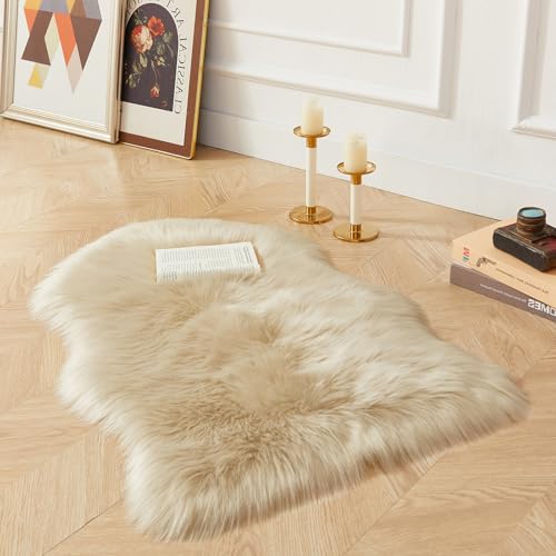 Faux Fur Rug Beige Small Area Rug (2' x 3' (Sheepskin) / Beige)