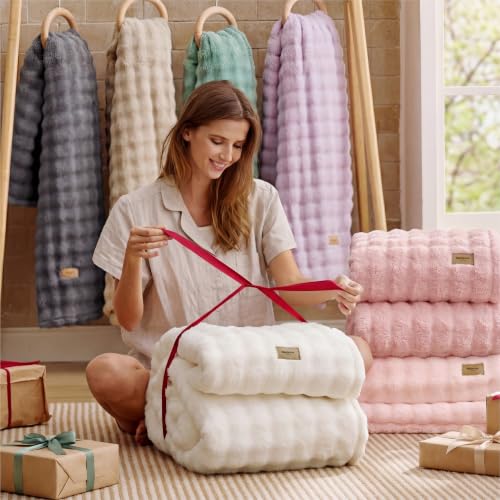Cloud Bubble King Throw Blanket for Bed (Pink / King (108" X 90"))
