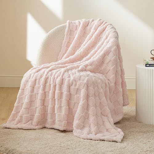 Checkered Twin XL Blanket for Girls Dorm Room (Light Pink / Twin XL (66" X 90"))