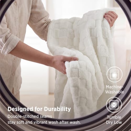 Checkered Soft Cozy Throw Blanket for Couch (White / Throw (50" X 60"))