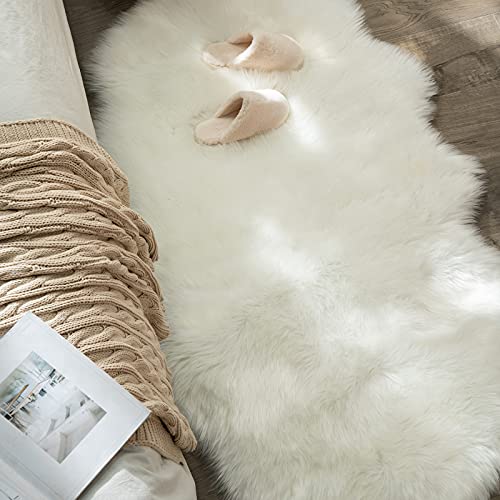 Fluffy Area Rug 3x5 ft Faux Fur Sheepskin Rug for Bedroom White (3' x 5' (Sheepskin) / White)