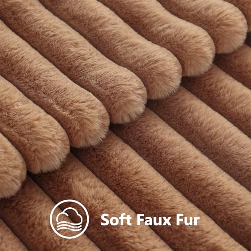 Fall Faux Fur Throw Pillow Covers 16x16 Set of 2 Brown (Brown / 16" x 16" (Pack of 2))