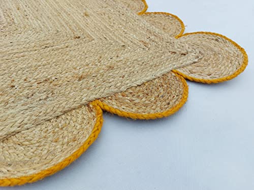 Scalloped Natural Jute Area Rug (2'6"x12' (Runner) / Yellow)