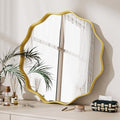 Wavy Round Mirror (Gold / 20"L x 20"W)