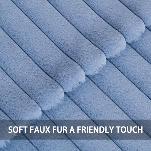 Pack of 2 Faux Fur Christmas Throw Pillow Covers 22x22 Inch (Blue / 22" x 22" (Pack of 2))