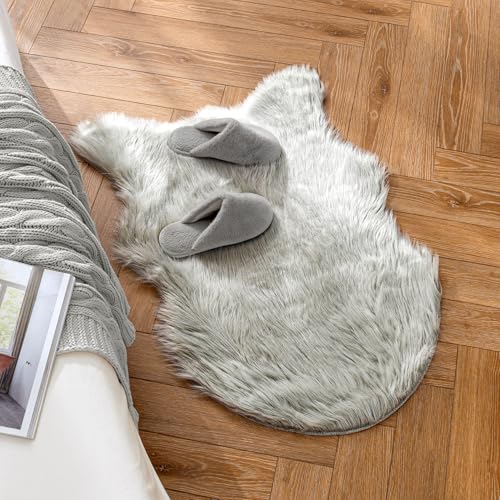 Fluffy Area Rug 2x3 ft Faux Fur Sheepskin Rug for Bedroom Light Grey (2' x 3' (Sheepskin) / Light Grey)