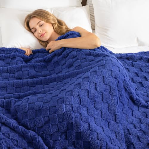 3D Checkered Fleece King Blanket for Bed (Cobalt Blue / King (104"x90"))