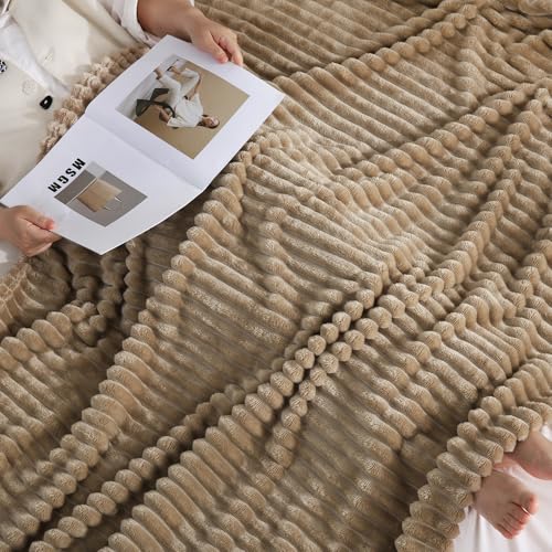 Tan Fleece Throw Blanket 60”×80” for Couch Sofa Livingroom (Tan / 60×80inch)