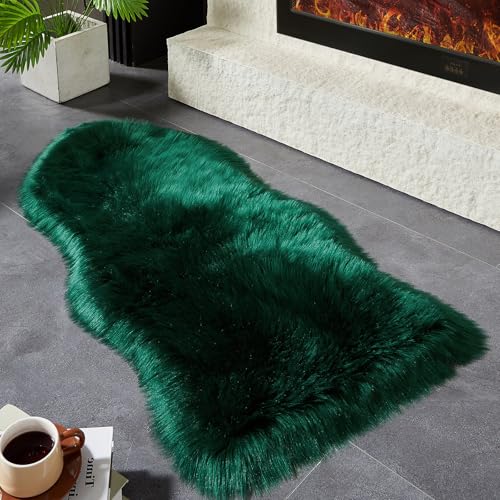 Faux Fur Rug Dark Green Area Rug (2' x 4' (Sheepskin) / Dark Green)