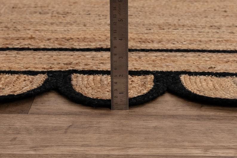 Scalloped Natural Jute Area Rug for Bedroom Living Room (Black / 2' x 4' (Scalloped))