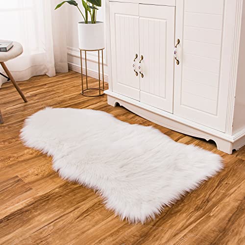 Ultra Soft Fluffy Shaggy Area Rug Faux Fur Rug Chair Cover Seat Pad Fuzzy Area Rug for Bedroom Floor Sofa Living Room (White / 2' x 4' (Sheepskin))
