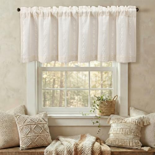 Boho Kitchen Valance for Windows (Light Beige / 52"W x 18"L (Pack of 1))