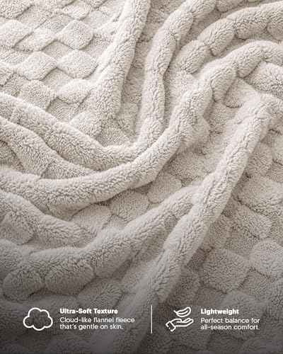 Plush Checkered Fleece Blanket Linen Throw (Linen / Throw)