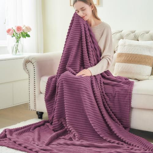 3D Ribbed Jacquard Plum Fleece Twin Blanket for Couch (Plum / Twin(60"x80"))