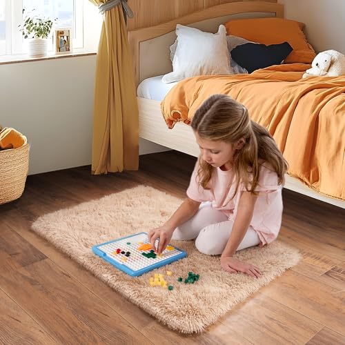 Small Area Rug (3' x 2' (Rectangular) / Camel)
