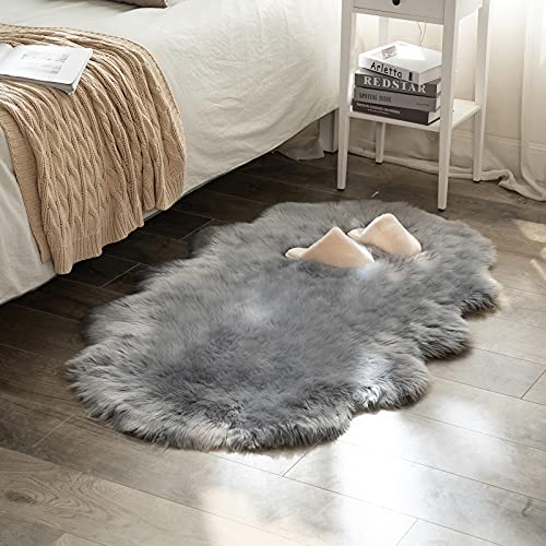 Fluffy Area Rug 3x5 ft Faux Fur Sheepskin Rug for Bedroom Grey (3' x 5' (Sheepskin) / Grey)