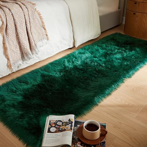 Faux Fur Rug Dark Green Ultra Soft Fluffy Shag Sheepskin Rug (2' x 6' (Rectangular) / Dark Green)