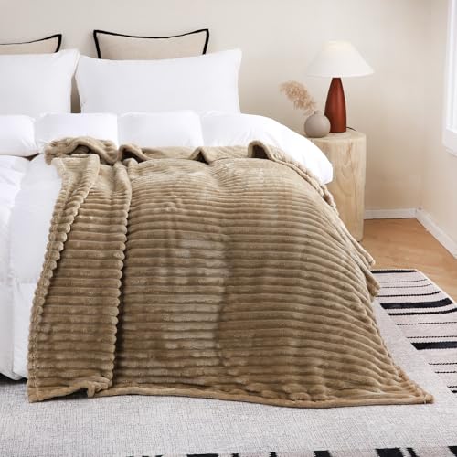 Tan Fleece Throw Blanket 60”×80” for Couch Sofa Livingroom (Tan / 60×80inch)