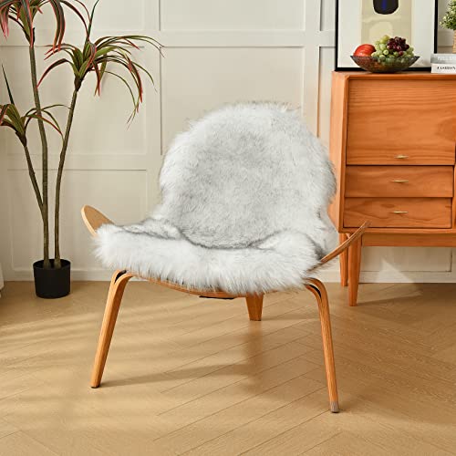 White Black Faux Fur Rug 2x3 ft (White Black / 2' x 3' (Oval))