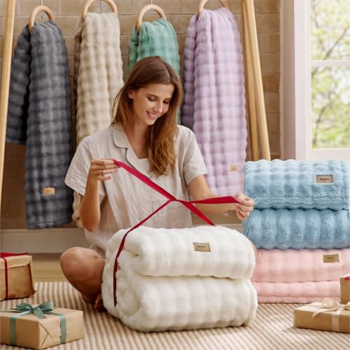Cloud Bubble King Throw Blanket for Bed (Light Blue / King (108" X 90"))
