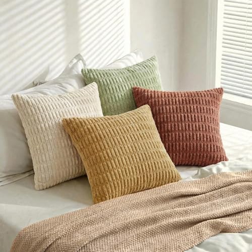 4 Packs Decorative Throw Pillow Covers for Living Room Couch Bed (20" x 20" (Pack of 4) / Fall)