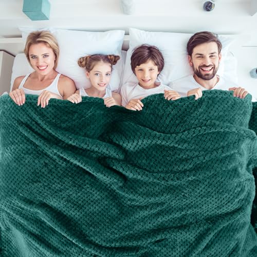 4 Pcs Fleece Throw Blanket (Gradient Green)
