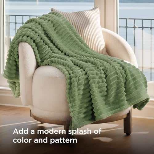 Soft Twin Blanket for Bed Decor Gifts Reseda Green 60"x80" (Reseda / Twin)