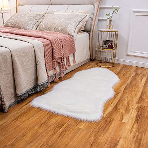 Ultra Soft Fluffy Shaggy Area Rug Faux Fur Rug Chair Cover Seat Pad Fuzzy Area Rug for Bedroom Floor Sofa Living Room (White / 2' x 4' (Sheepskin))