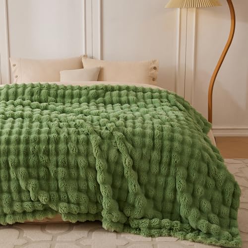 Soft Bubble Faux Fur Throw Blanket (Light Green / 50“x60”)