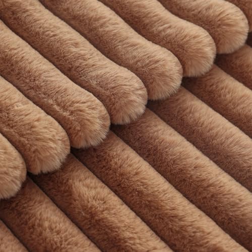 Fall Faux Fur Throw Pillow Covers 20x20 Set of 2 Brown (Brown / 20" x 20" (Pack of 2))