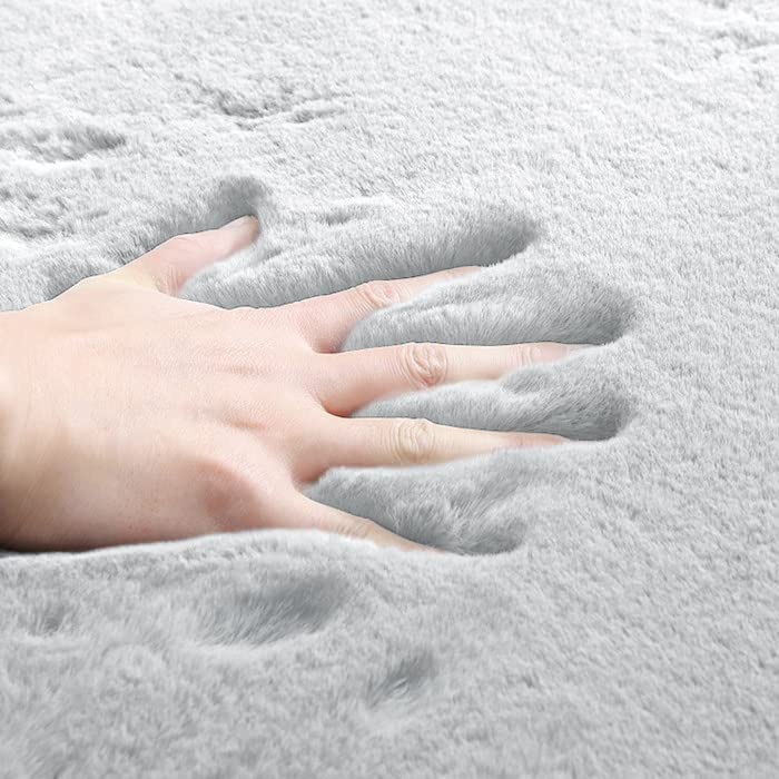 Faux Rabbit Fur Washable Rugs for Bedroom Light Grey Fluffy Rug for Living Room Non Slip Faux Fur Rug for Hallway 2x6 Shaped Rugs (2' x 6' (Oblong) / Grey)