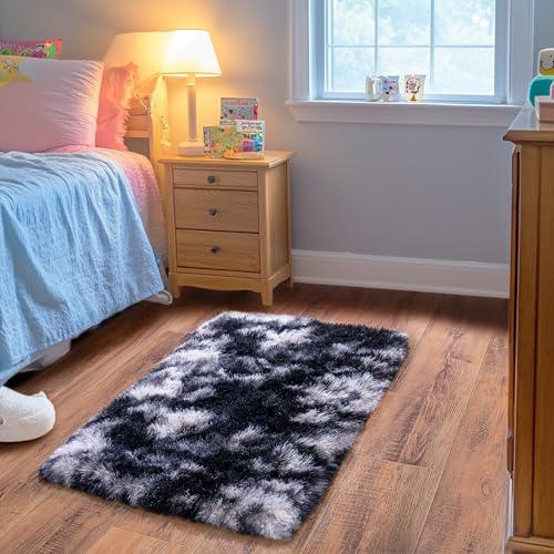 Small Rugs for Bedroom (3' x 2' (Rectangular) / Black White)