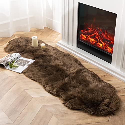Ashler Faux Fur Rug (2' x 6' (Irregular) / C-dark Coffee)